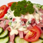 Nationalgericht Slowakei: Párkový Šalát (Rezept) Nationalgericht Slowakei: Párkový Šalát (Rezept)