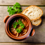 Nationalgericht Polen: Zupa cebulowa (Rezept)