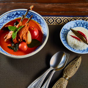 Nationalgericht Thailand: Gaeng Phet Ped Yang (Rezept)