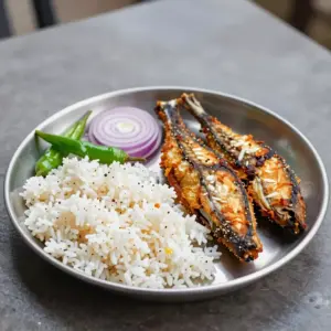 Nationalgericht Bangladesch: Panta Bhat mit Ilish (Rezept)