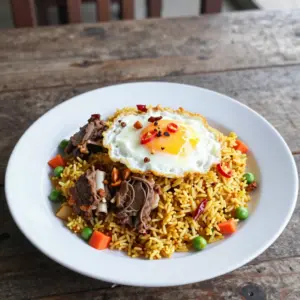 Nationalgericht Indonesien: Nasi Goreng Kambing (Rezept)