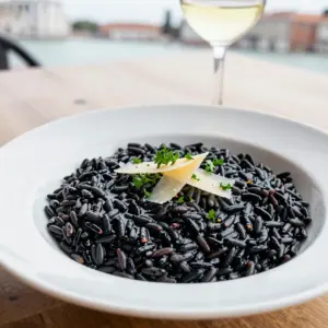 Nationalgericht Italien: Risotto al Nero di Seppia (Rezept)
