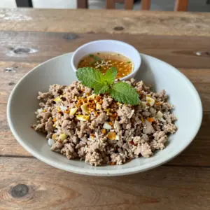 Nationalgericht Laos: Naem Moo (Rezept)
