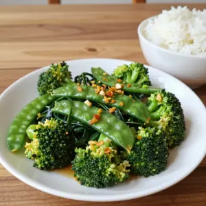 Nationalgericht Myanmar: Garlic Stir-Fried Greens (Rezept)