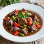 Nationalgericht Rumänien: Tocănița de vite (Rezept) Nationalgericht Rumänien: Tocănița de vite (Rezept)