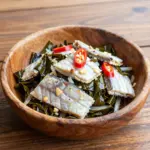 Nationalgericht Tuvalu: Saltfish with Taro Leaves (Rezept)
