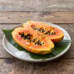 Nationalgericht Vanuatu: Steamed Papaya and Coconut (Rezept) Nationalgericht Vanuatu: Steamed Papaya and Coconut (Rezept)